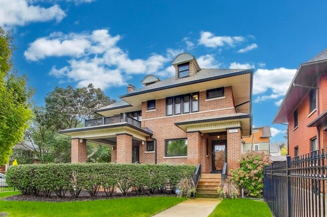 Primary Photo - 1601 W Touhy Ave