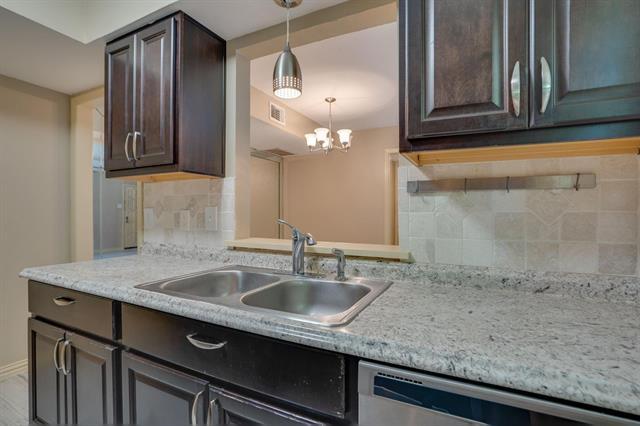 Building Photo - 2809 Lineville Dr