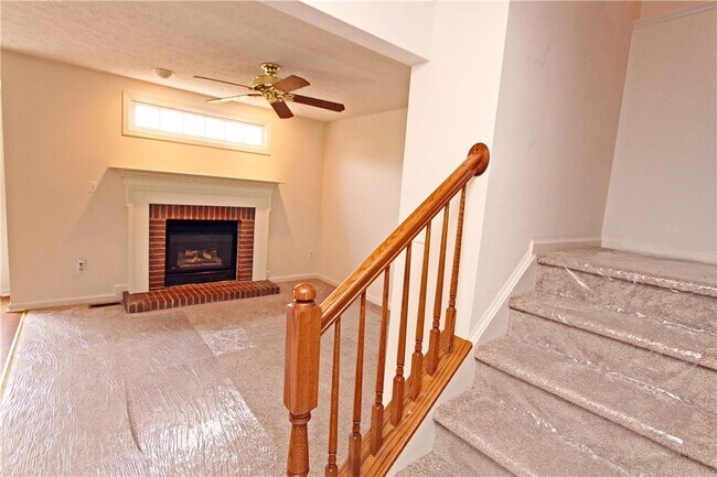 Building Photo - 8705 Lost Valley Dr