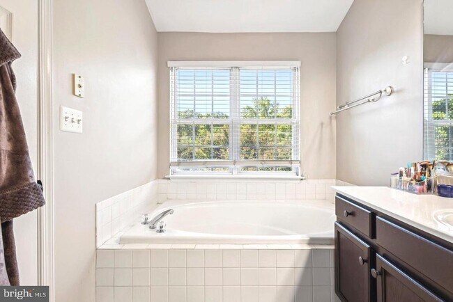 Building Photo - 506 Torbert Loop