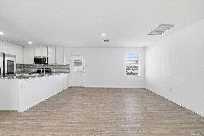 Building Photo - 306 Ambush Ridge