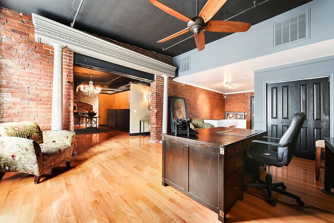 Building Photo - Spectacular, Furnished 3-Bedroom Loft