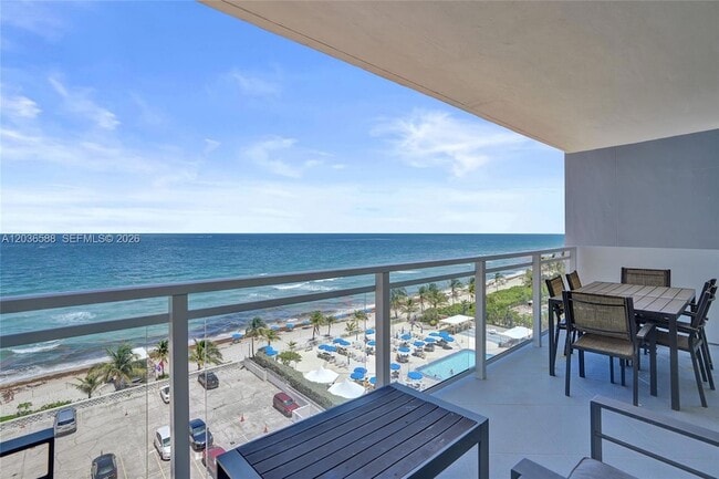Building Photo - 2030 S Ocean Dr