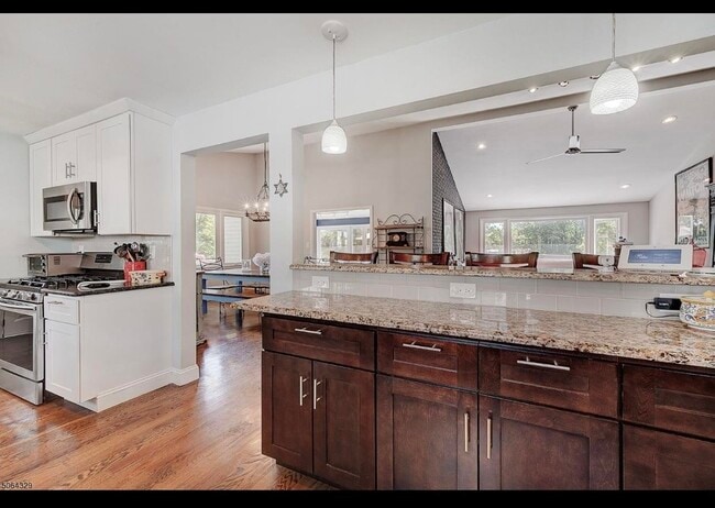 Building Photo - 4 Undercliff Terrace