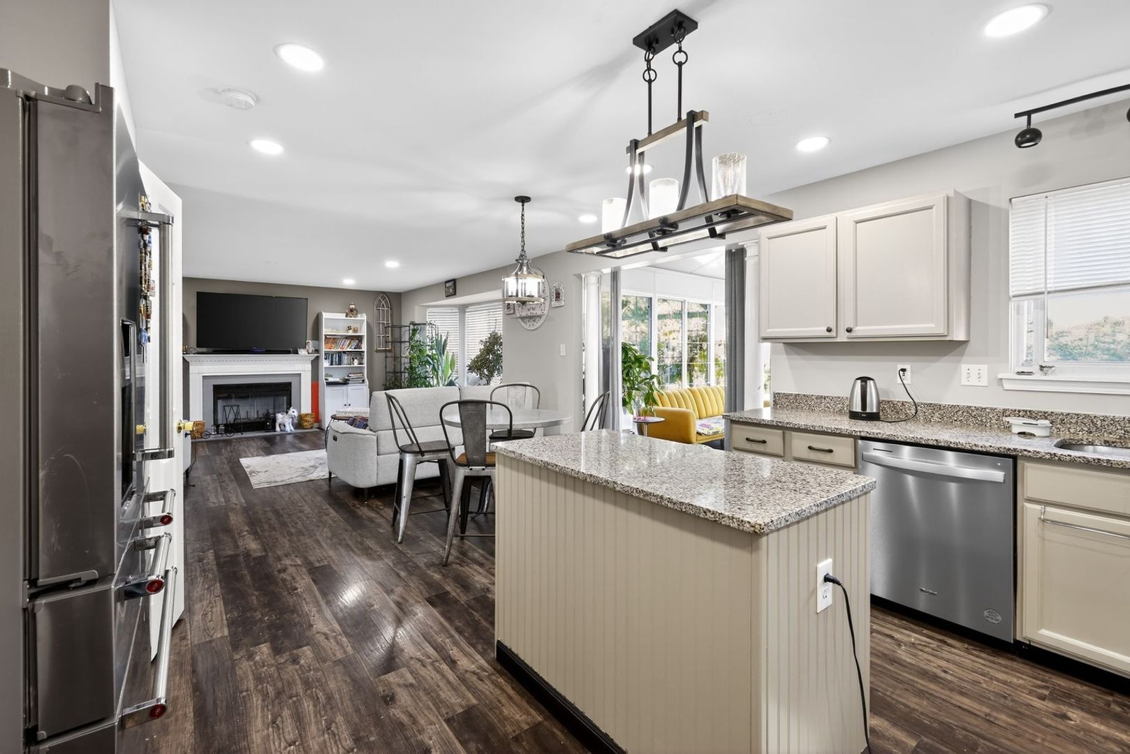 Building Photo - 223 Cherry Hills Meadows Dr
