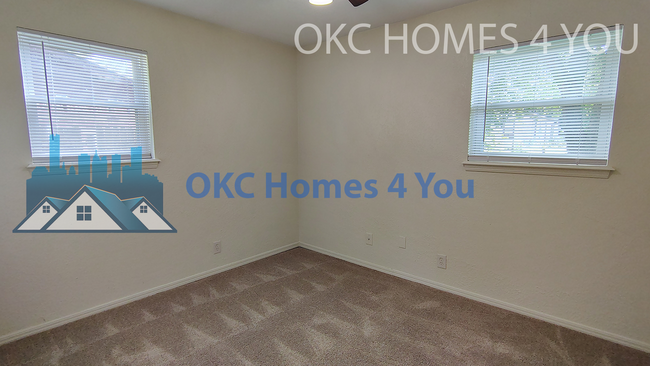 Building Photo - Remodeled 3 Bed in Mustang
