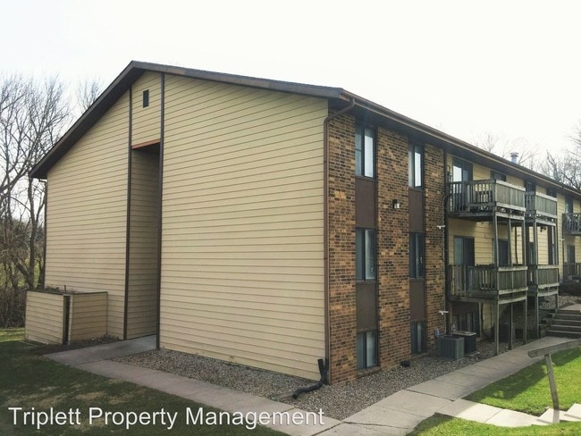Building Photo - 3500 Grand Ave