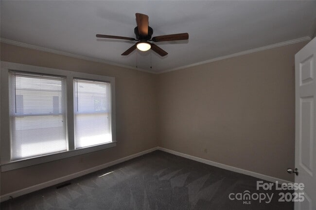 Building Photo - 1731 Perfection Ave