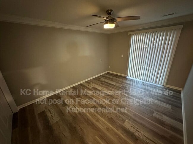 Building Photo - 12013 W 58th Pl