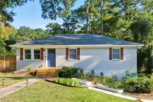 Primary Photo - 1272 Lynwyn Ln SE