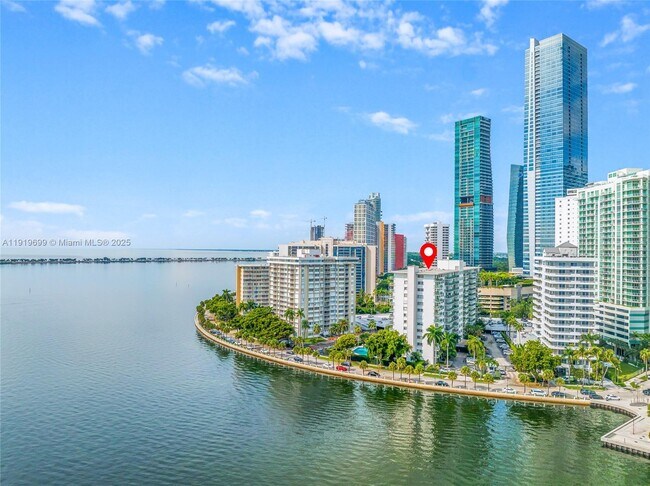 Primary Photo - 1408 Brickell Bay Dr