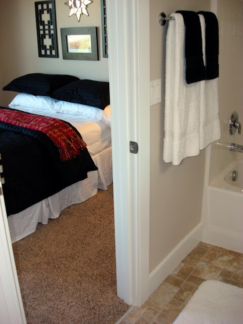Building Photo - 3BDRM 2.5BTH Condo Duplex, Attached Garage...