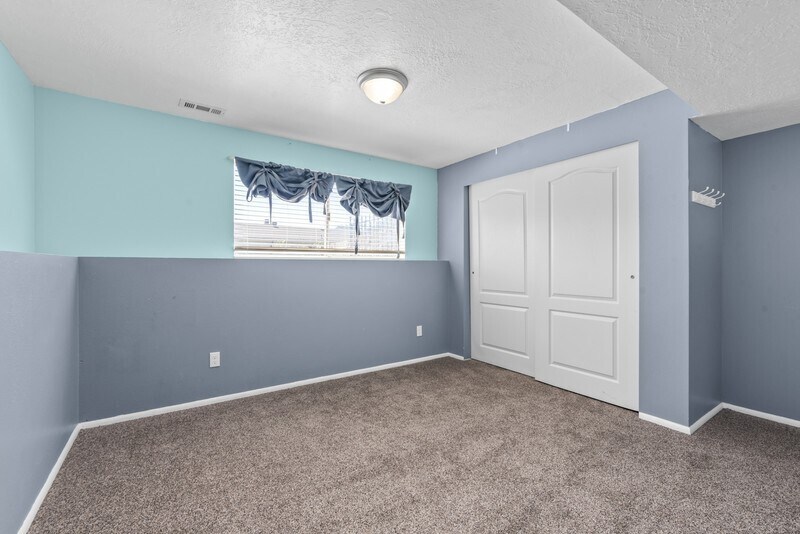 Building Photo - 609 N 1050 W