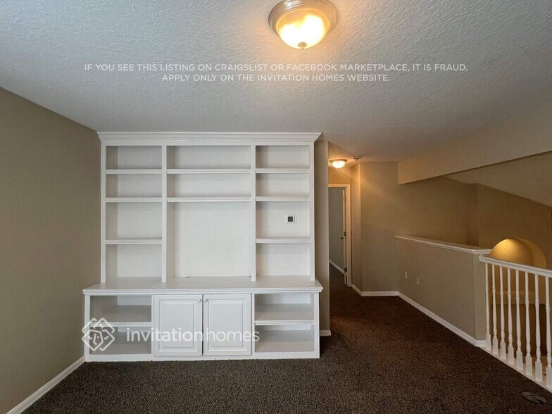 Building Photo - 419 Home Grove Dr