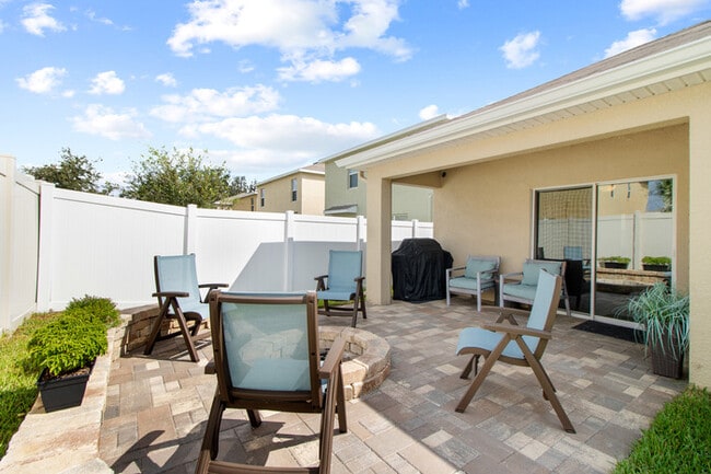 Building Photo - LIKE NEW Home For Rent in Southfork Lakes!