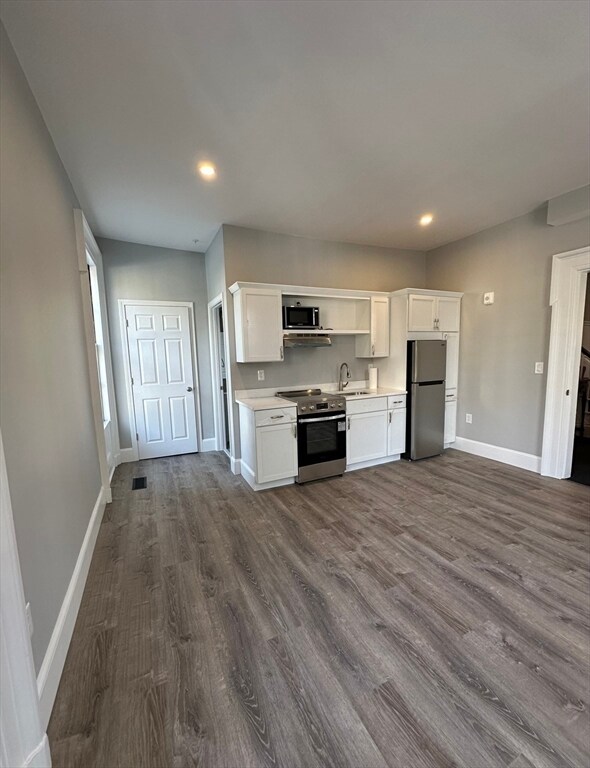 Building Photo - 6 Monroe St