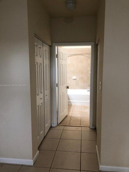 Building Photo - 8960 NW 97th Ave