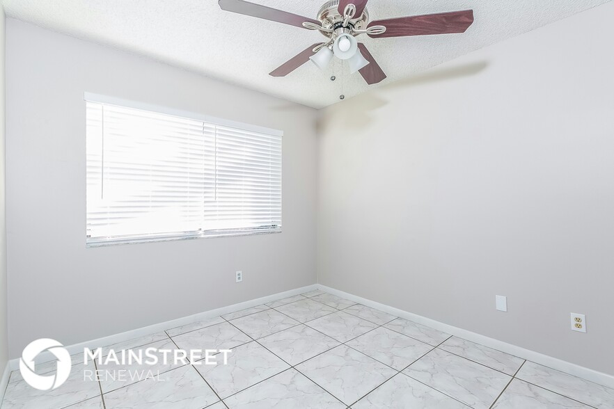 Building Photo - 1656 Parakeet Ct