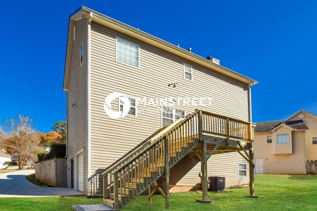 Building Photo - 3 Bedroom Pet-Friendly Home in AUSTELL, GA with Main Street Renewal