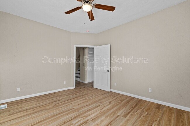 Building Photo - 7109 Eugene Ave