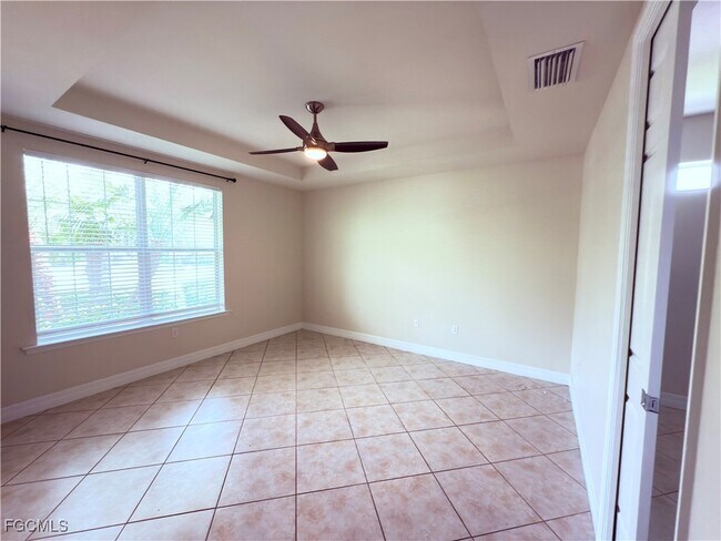 Building Photo - 4954 Iron Horse Way