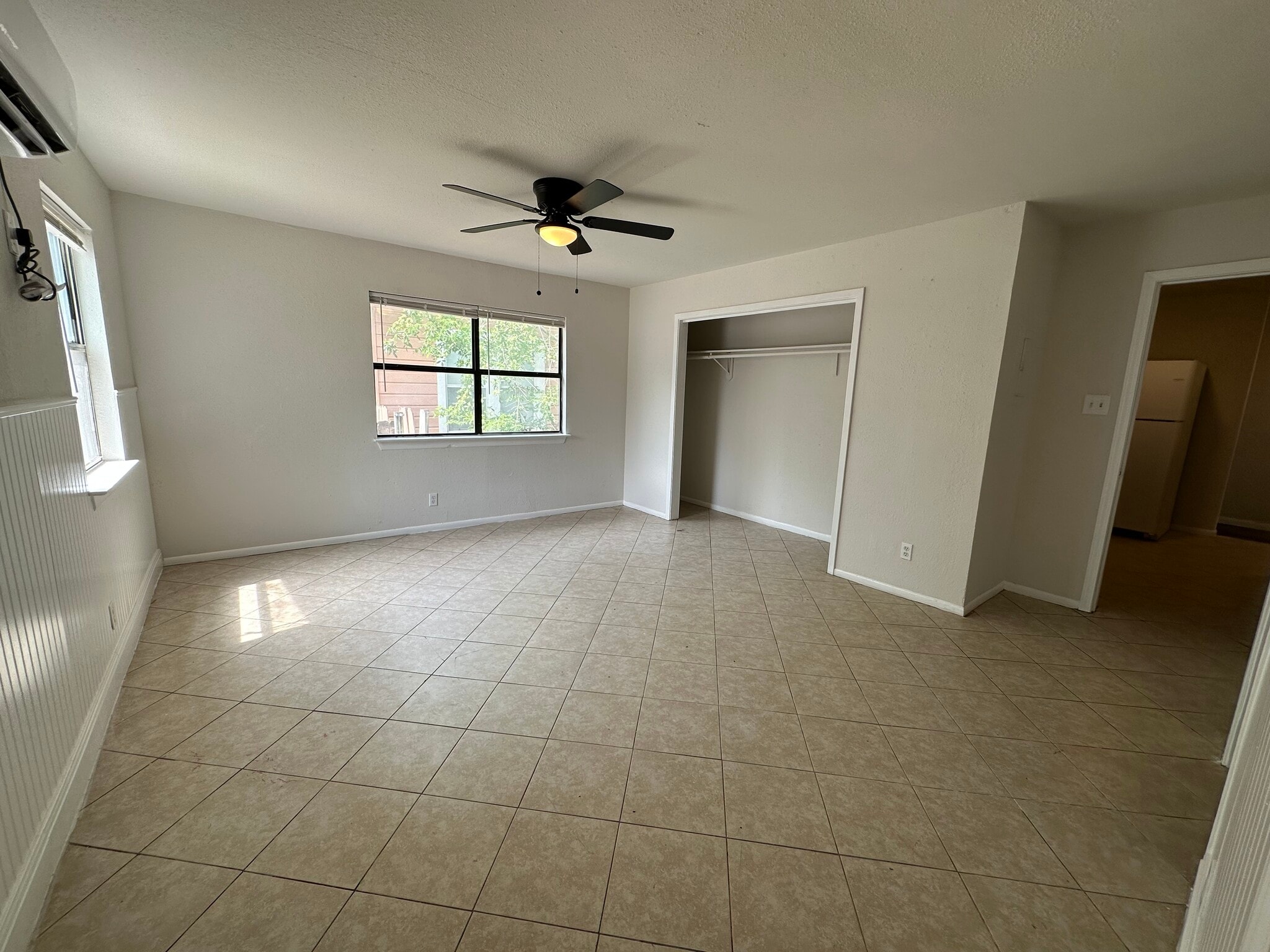 Building Photo - 1628 Sacramento