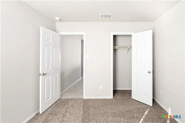 Building Photo - 1706 Jarma Dr