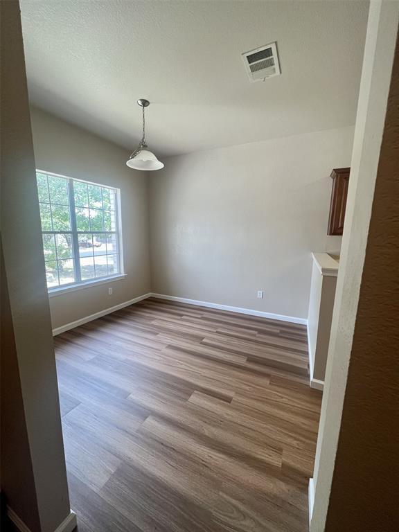 Building Photo - 141 Poplarwood Dr