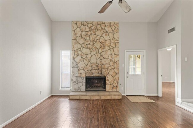 Building Photo - 12322 Wild Pine Dr