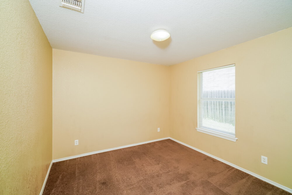 Building Photo - 8007 Heights Valley