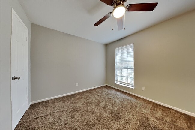 Building Photo - 2730 Longleaf Pines Ln