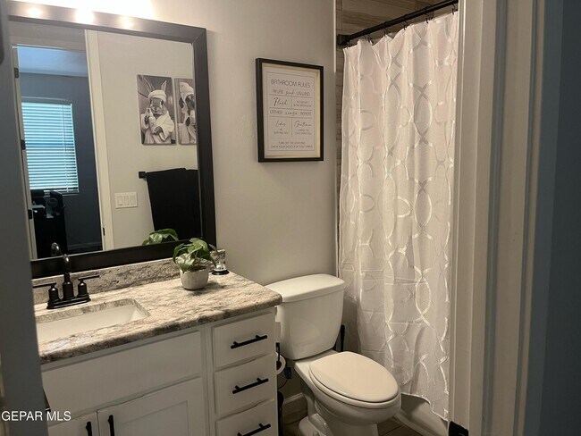 Building Photo - 429 Soleil Rd