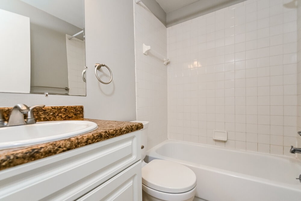 Building Photo - 13656 Laraway Dr