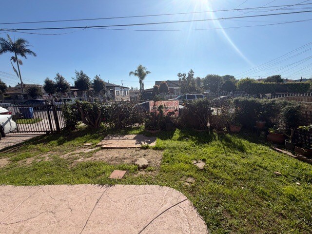 Building Photo - 4131 W 107th St