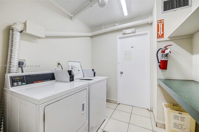 Building Photo - 5838 Collins Ave