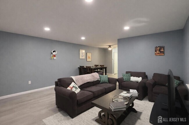 Building Photo - 289 Main St