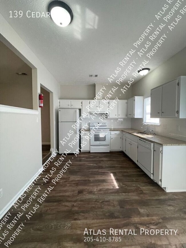 Building Photo - 139 Cedar Ct