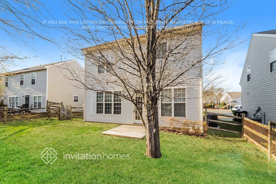 Building Photo - 12522 Deaton Hill Dr