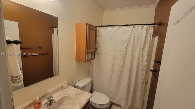 Building Photo - 320 Moss Hill Rd