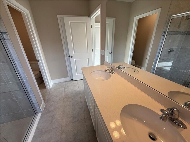 Building Photo - 10013 Daybreak Glen