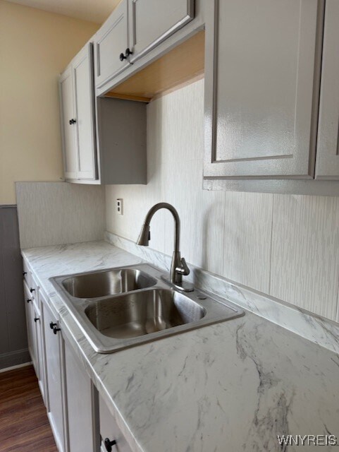 Building Photo - 2255 Genesee St