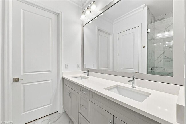 Building Photo - 7150 Saona CT