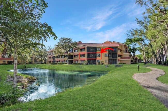 Building Photo - 15499 N Miami Lakeway