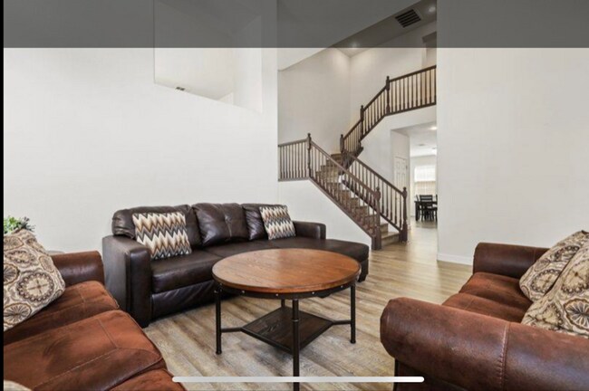 Building Photo - 4036 Escatta Ave