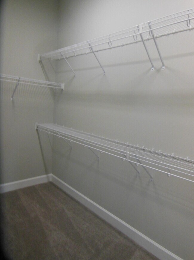 Building Photo - 5401 Pecan Dr