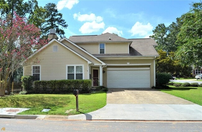 Building Photo - 512 N Fairfield Dr