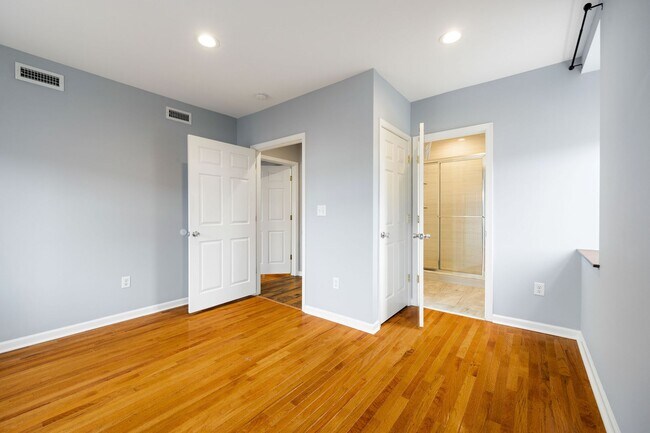 Building Photo - 6 N 18th St