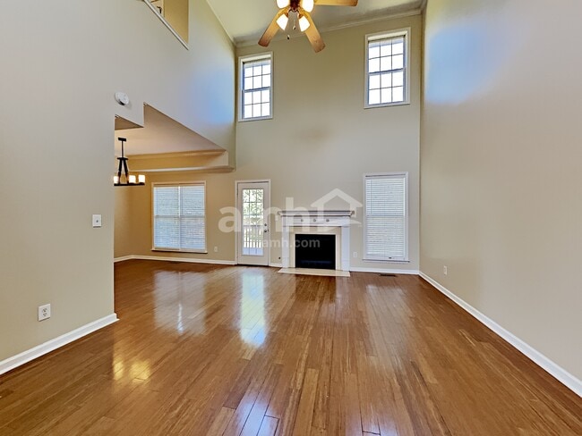 Building Photo - 2209 Ipswitch Dr