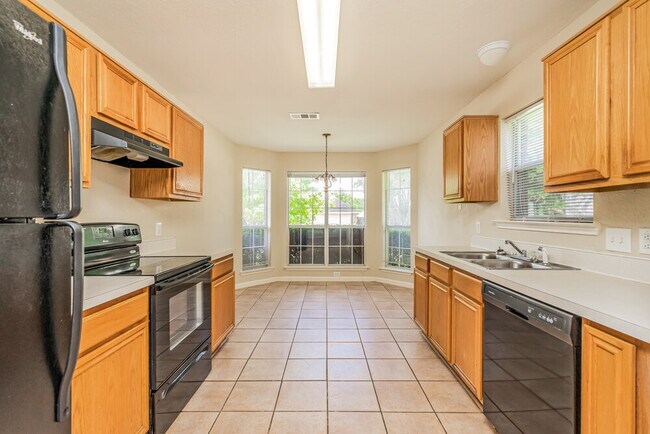 Building Photo - 6329 Glen Knoll Dr