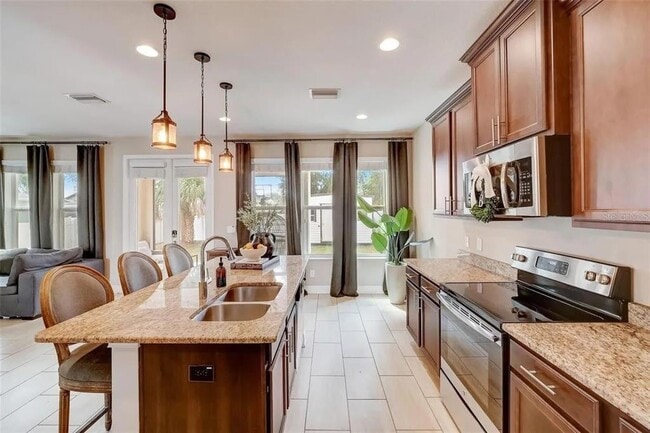 Building Photo - 2514 W Douglas St